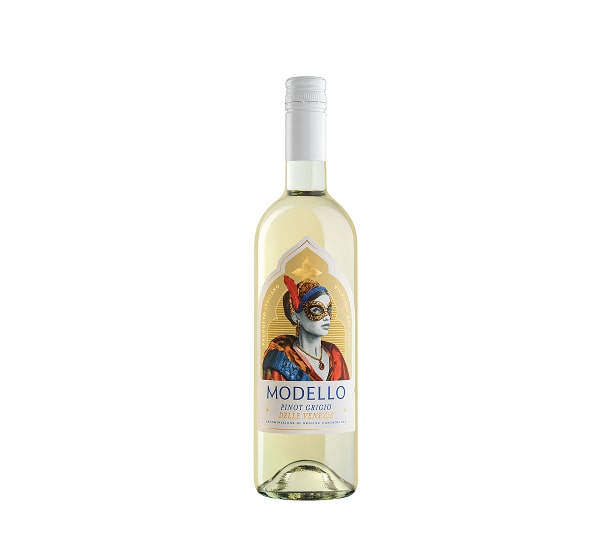 Modello Pinot Grigio delle Venezie DOC wine bottle.